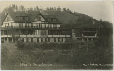 Exterior view of the Ninette Sanatorium. Inscriptions read: "Ninette Sanatorium" // "Photo taken by G. Overend".